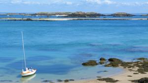 Hebergement Mobil-Home Camping 5* piscine a 500 m de la mer : photos des chambres