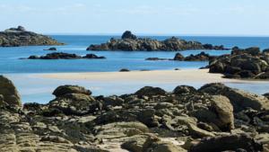 Hebergement Mobil-Home Camping 5* piscine a 500 m de la mer : photos des chambres