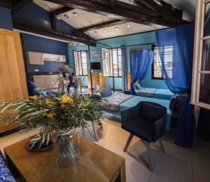 Hebergement Suites Coronell d'En Vila : photos des chambres