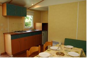 Hebergement Camping La Ferme de Castellane : photos des chambres