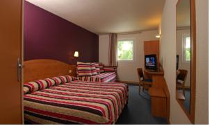 Hotel The Originals Nimes Costieres (ex Inter-Hotel) : Chambre Familiale