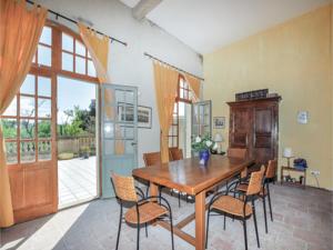 Appartement One-Bedroom Apartment in Alzonne - Le Puget : photos des chambres