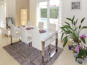 Hebergement Holiday home St Nazaire de Ladarez ST-1262 : photos des chambres