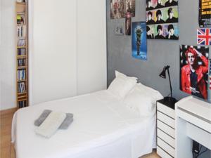 Hebergement Four-Bedroom Holiday Home in Montblanc : photos des chambres