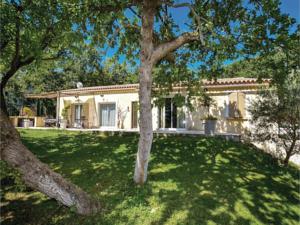 Hebergement Five-Bedroom Holiday Home in Grignan : photos des chambres