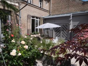 Chambres d'hotes/B&B Une Maison En Ville Chambre d'hotes : photos des chambres