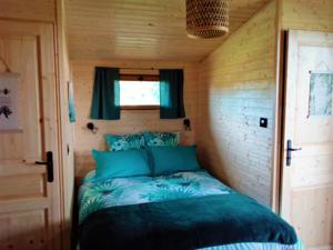Chambres d'hotes/B&B Les Cabanes de Gros Bois : photos des chambres