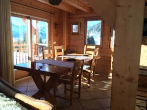 Hebergement Chalet L'Outarde : photos des chambres