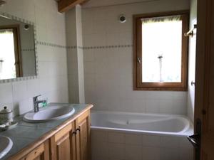 Hebergement Chalet L'Outarde : photos des chambres