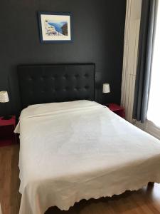 HOTEL MODERNE : photos des chambres