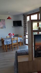 Appartement Saint Jean Montclar : photos des chambres
