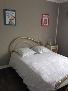 Hebergement maison entierement renovee : photos des chambres