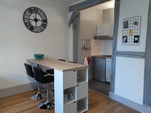 Appartement Joli T2 proche gare, hyper-centre et marais, 2 a 4 personnes, WIFI : photos des chambres