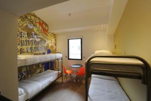 Auberge de jeunesse The 3 Ducks Eiffel Tower by Hiphophostels : Lit dans Dortoir Mixte de 4 Lits