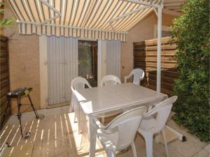 Hebergement One-Bedroom Holiday Home in Calvisson : photos des chambres
