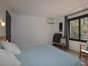 Hebergement Two-Bedroom Holiday Home in Banyuls Dels Aspres : photos des chambres