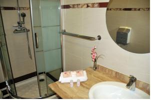 Hotel Parisien : Chambre Quadruple
