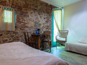 Hebergement Domaine du Mas Bazan : Chambre Triple Confort
