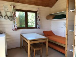 Hebergement Camping de Saint-Urcize : photos des chambres