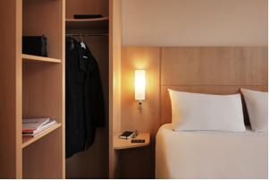 Hotel Ibis Calais Coquelles Tunnel sous la Manche : photos des chambres
