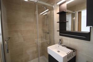 Hebergement COTE SUD 05 : photos des chambres