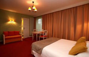 Hotel La Grande Bruyere : photos des chambres