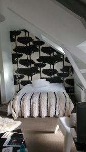 Chambres d'hotes/B&B Au Patis De Cahot : Chambre Double - Vue sur Jardin