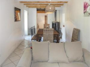 Hebergement Two-Bedroom Holiday Home in Saint Pierre de la Fag : photos des chambres