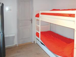Hebergement Two-Bedroom Holiday Home in Saint Pierre de la Fag : photos des chambres
