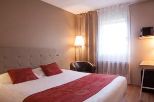 Hotel The Originals Bordeaux Sud Le Cottage d'Amphitryon (ex Inter-Hotel) : Chambre Standard