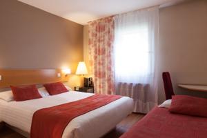 Hotel The Originals Bordeaux Sud Le Cottage d'Amphitryon (ex Inter-Hotel) : Chambre Triple