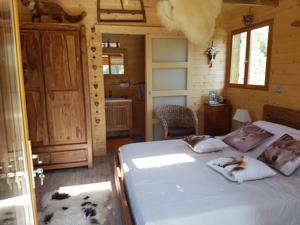 Chambres d'hotes/B&B Mas dels Esquirols : Chambre Double - Vue sur Montagne
