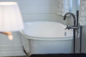 Chambres d'hotes/B&B le clos des belvals : Chambre Double ou Lits Jumeaux - Accessible aux Personnes à Mobilité Réduite