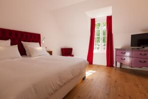 Chambres d'hotes/B&B le clos des belvals : Suite Junior - Vue sur Jardin
