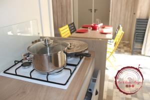 Hebergement Camping Les Chenes Rouges : photos des chambres