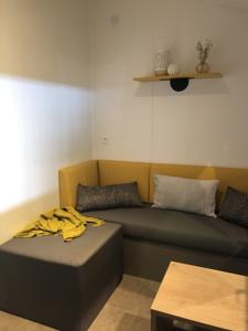 Hebergement Camping Les Chenes Rouges : photos des chambres