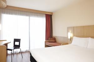 Hotel ibis Salon de Provence : photos des chambres