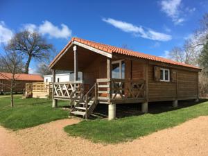 Hebergement Camping Des Papillons : photos des chambres