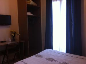 HOTEL MODERNE : photos des chambres