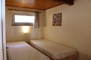 Appartement Camping du Chateau : photos des chambres
