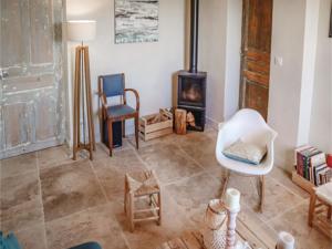 Hebergement Four-Bedroom Holiday Home in Chamaret : photos des chambres