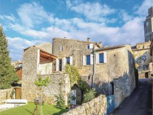 Hebergement Four-Bedroom Holiday Home in Chamaret : photos des chambres