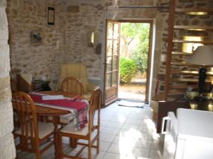 Appartement La Mejanenque : photos des chambres