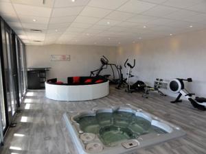 Appartement Chalet 7 pieces 18 pers vue exceptionnelle, classe 5* en meuble de tourisme et espace balneo detente sportif 79104 : Villa
