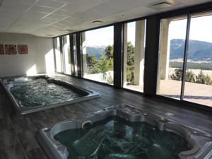 Appartement Chalet 7 pieces 18 pers vue exceptionnelle, classe 5* en meuble de tourisme et espace balneo detente sportif 79104 : photos des chambres