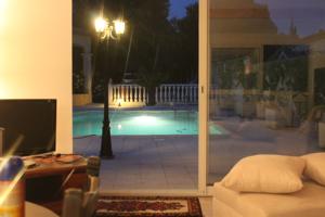 Hebergement THE VICHELDA COTTAGE - HOLIDAY RENTAL, IN AUBAIS, GARD, FRANCE : photos des chambres