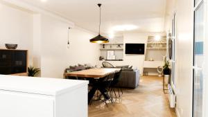 Appartement Amazing Luxury apartment - Palais des Congres : Appartement 1 Chambre