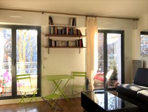 Appartement Studio cosy quartier historique Paris : photos des chambres