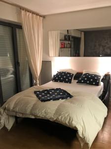 Appartement Studio cosy quartier historique Paris : photos des chambres
