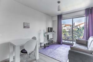 Appartement IMMOGROOM - Swimming-Pool- Terrace- CONGRESS/BEACHES : photos des chambres